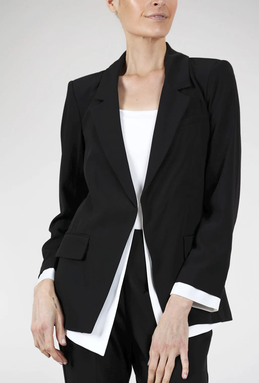 Hannah Shirttail Jacket, Black