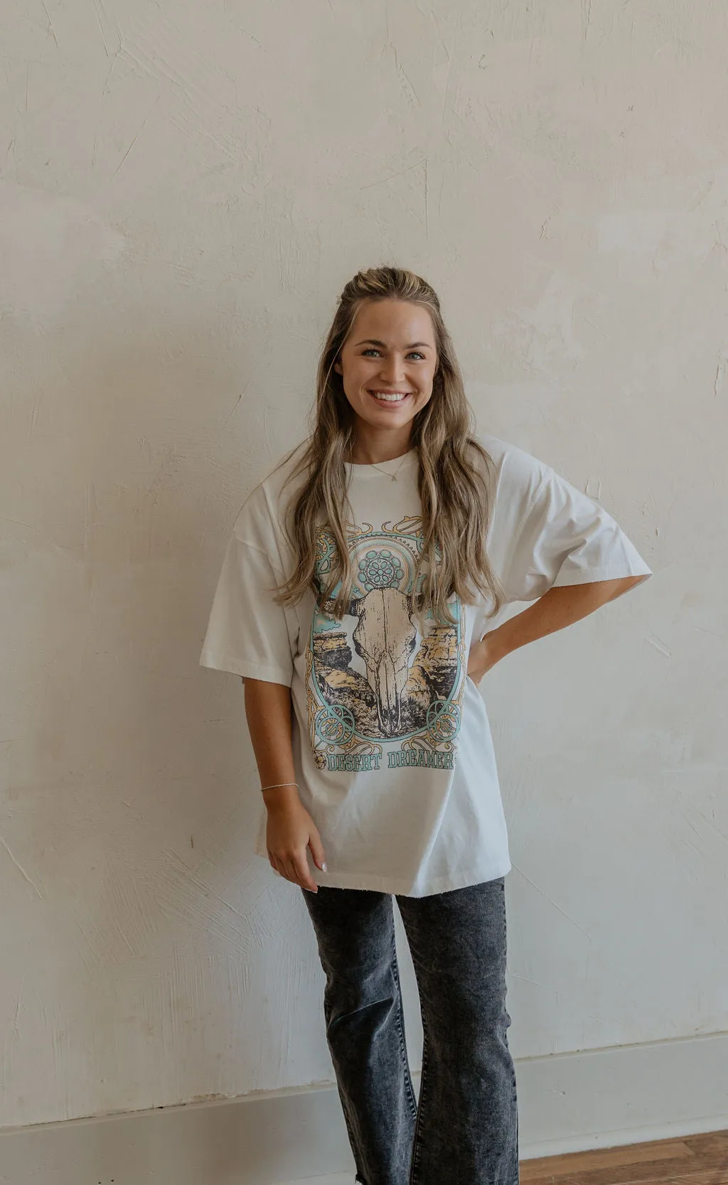 IVORY DESERT DREAMER OVERSIZED GRAPHIC TEE BY IVY & CO