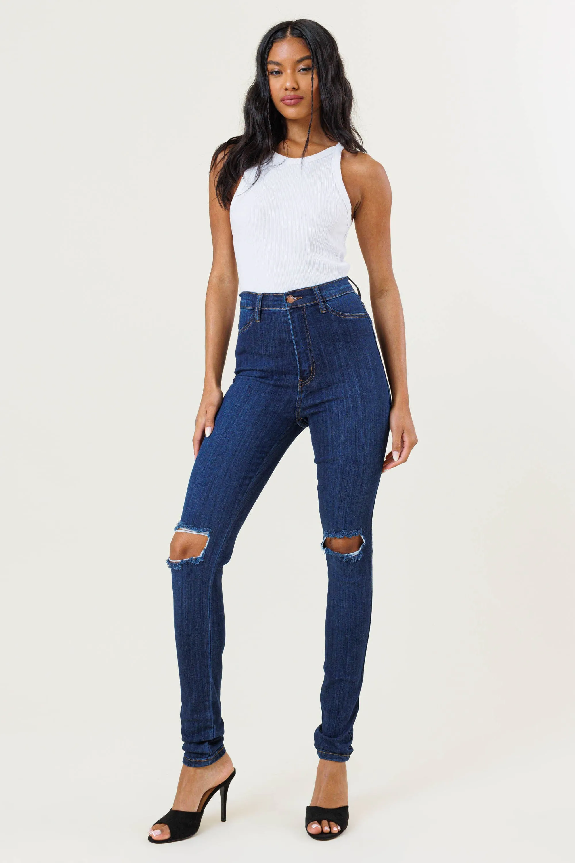 Wonder Skinny Jeans