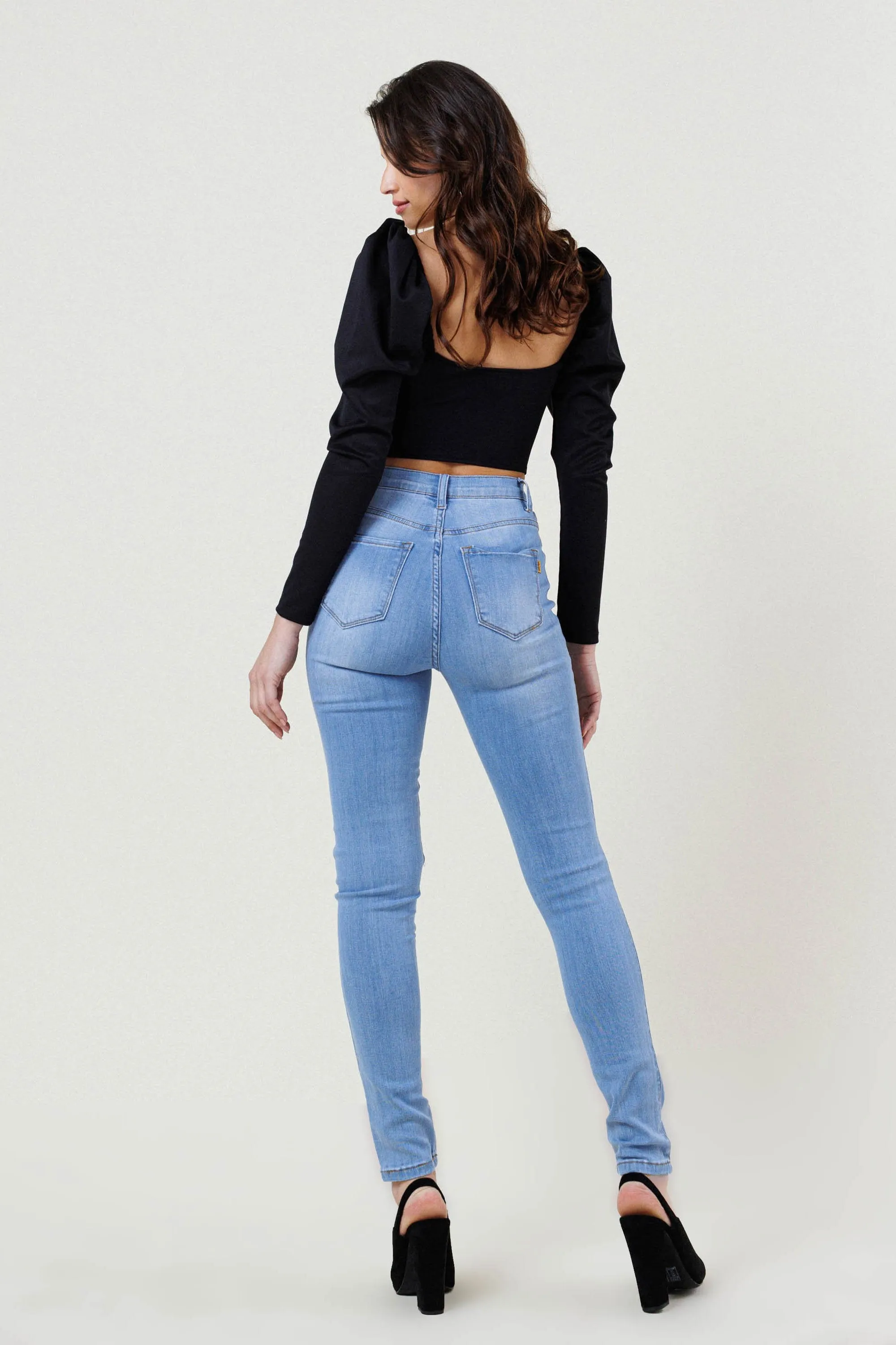 Wonder Skinny Jeans