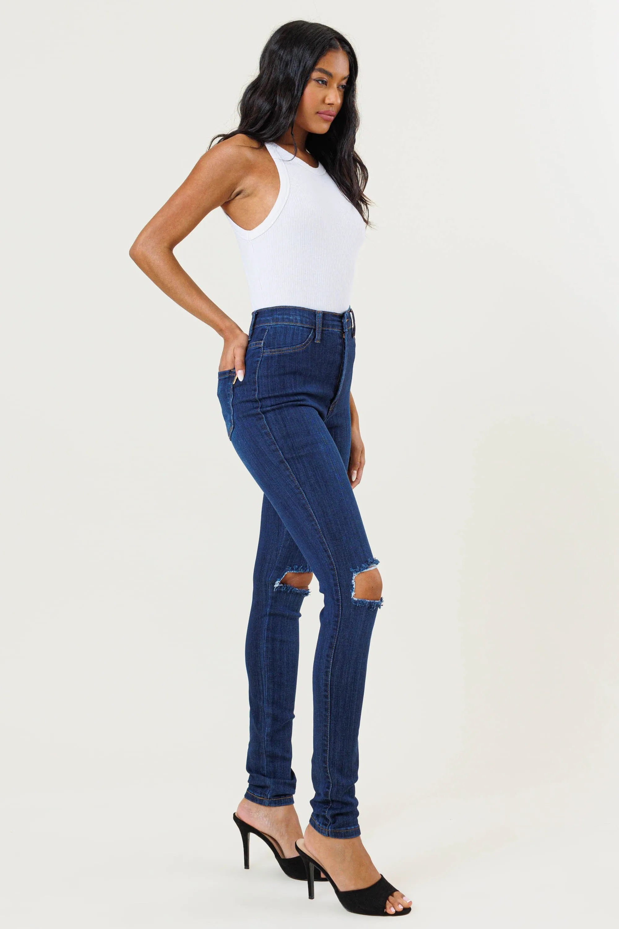 Wonder Skinny Jeans